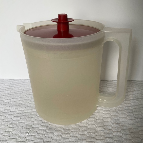 Tupperware Other - Vintage Tupperware Juice Pitcher with Push-button Lid - 1.5 Quarts